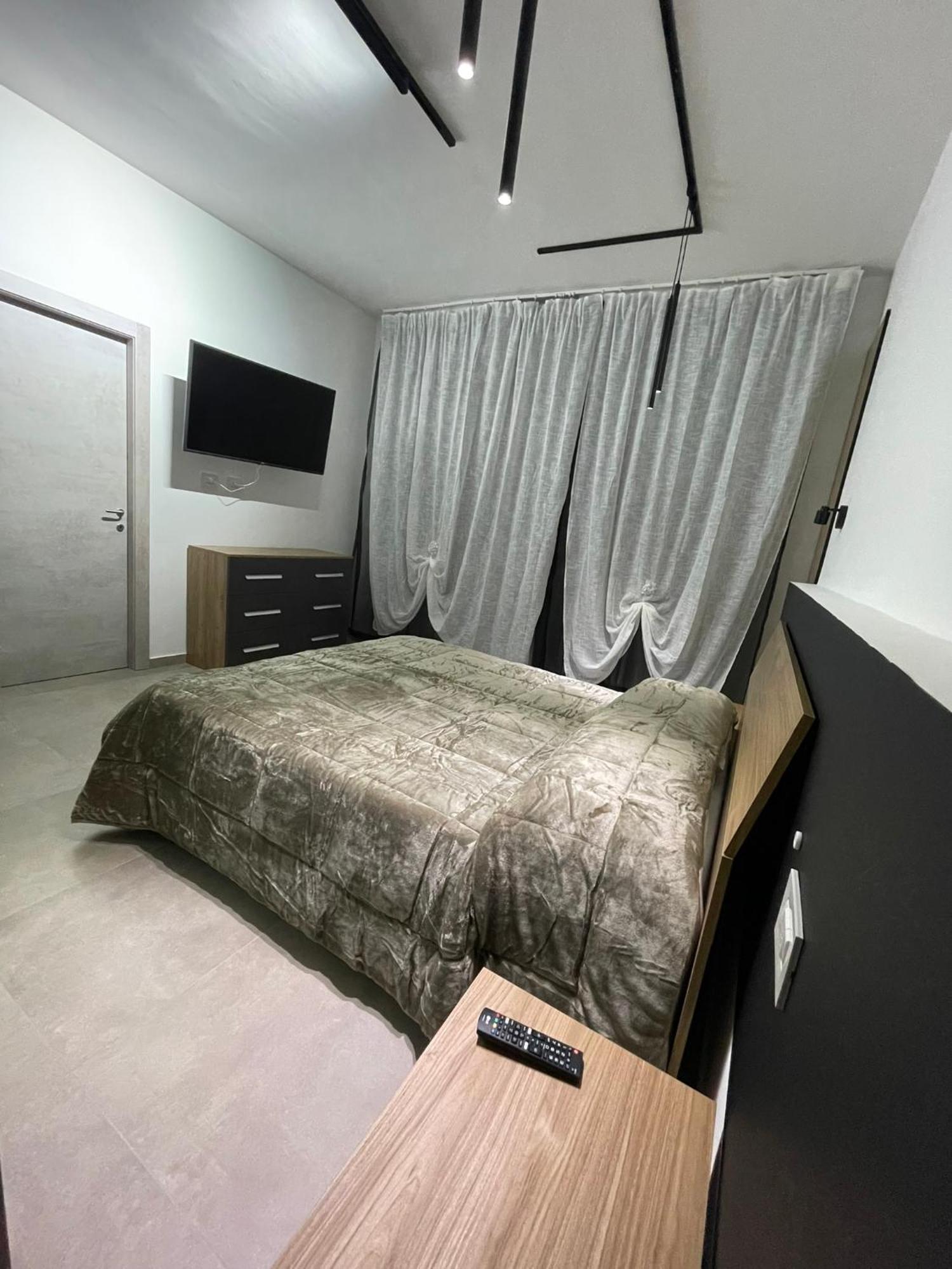 Bergamo Downtown Bed & Breakfast ภายนอก รูปภาพ