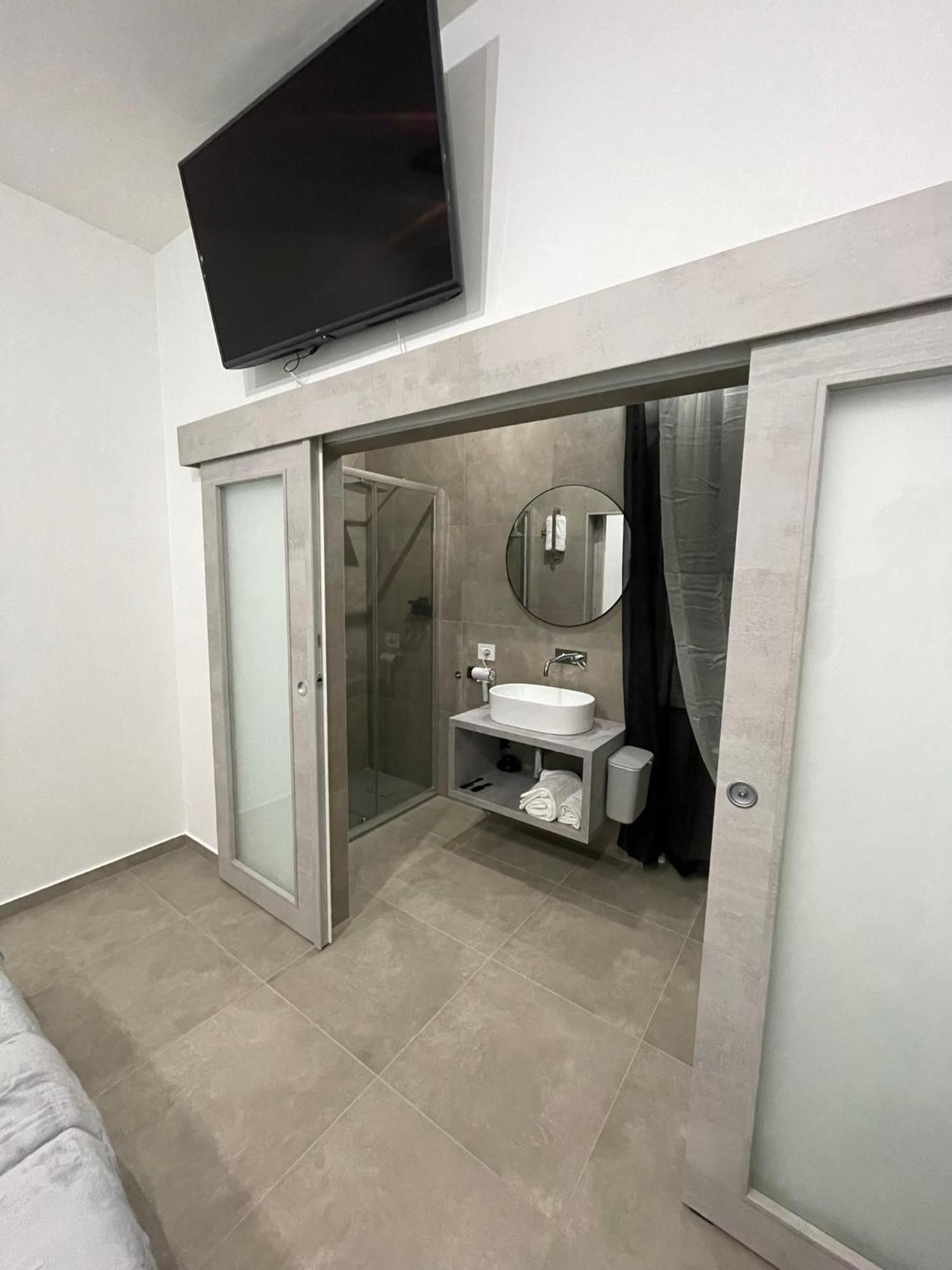 Bergamo Downtown Bed & Breakfast ภายนอก รูปภาพ